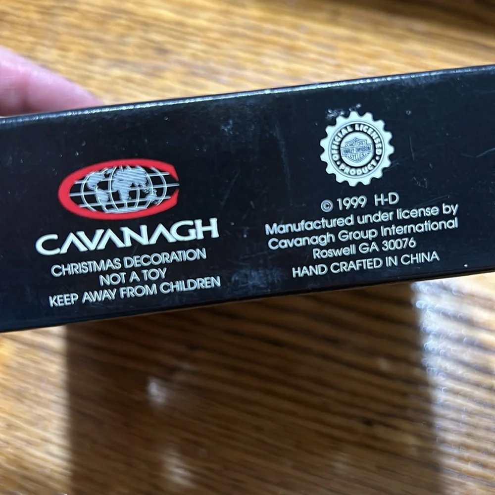 Cavanagh Harley Davidson collaboration 1999 Christmas ornament. Electraglide.